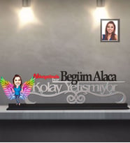Kişiye Özel Melek Anne Karikatürlü Kolay Yetişmiyor Ahşap Biblo Model-2