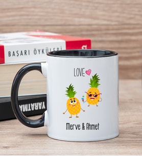 Kişiye Özel Sevimli Ananaslar Siyah Kupa Bardak