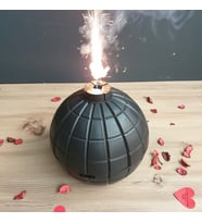 Patlayan Bomba Kişiye Özel Resimli El Boması Şeklinde Patlayan Bomba Hediyesi Dolu Hali İle