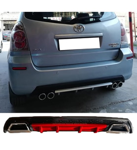 Toyota Verso Kırmızı Difüzör Çiftli Kare Egzoz Görünümlü D Tip Difizör