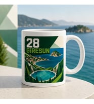 Giresun Temalı Memleket Kupası – 28 Giresun Adası Sahil Yayla ve Doğa Modern Geometrik Baskılı Seramik Kupa