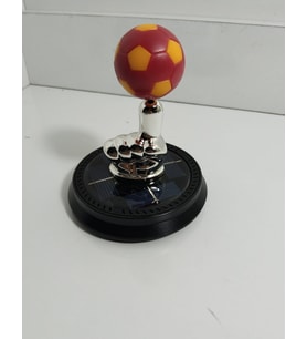 Güneş Enerjisi ile Çalışan Futbol Top Taraftar Renkli Oto Kokusu