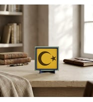 Hilal ve Yıldız Temalı Seçkin Masaüstü Aksesuarı, Modern Evlerin Estetik Tamamlayıcısı 10x10 cm