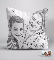 BK Gift Kişiye Özel Tam Boy Karakalem Anne ve Oğul Karikatürlü Beyaz Yastık-1