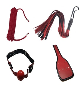 Kırmızı Fantazi Kırbaç Fantezi Deri Ağız Topu Fantezi Bağlama ipi Fantezi Deri Şaplak + Erotik Masaj Yağı(Red Fantasy Whip Fantasy Leather Mouth Ball Fantasy Tie Rope Fantasy Leather Spanking + Erotic Massage Oil)