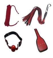 Kırmızı Fantazi Kırbaç Fantezi Deri Ağız Topu Fantezi Bağlama ipi Fantezi Deri Şaplak + Erotik Masaj Yağı(Red Fantasy Whip Fantasy Leather Mouth Ball Fantasy Tie Rope Fantasy Leather Spanking + Erotic Massage Oil)