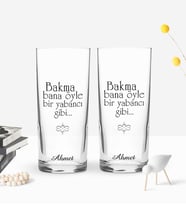 BK Gift Kişiye Özel Renkli Baskılı Bir Yabancı Gibi Tasarımlı İkili Rakı Bardağı Seti-1 (Beyaz)