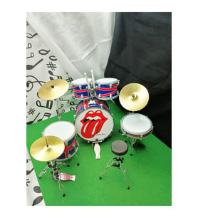 The Rolling Stones Rock Müzik Grubu Minyatür Enstrüman Bateri Davul Seti Baterist