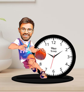 Kişiye Özel Karikatürlü Basketbolcu Ahşap Biblo Masa Saati