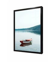 Tablosan Kıyıda Tek Sandal Çerçeveli Cam Tablo