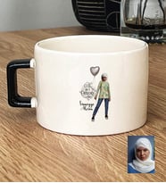 Kişiye Özel Karikatürlü Cute But Capricorn Oğlak Burcu Lüks Fincan Doğum Günü Hediyesi