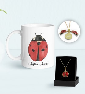 BK Gift Kişiye Özel Uğur Böceği Temalı Kupa ve Açılan Uğur Böceği Kolye Hediye Seti-2 (Model 1)