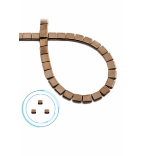 Hematit Doğal Taş Parlak Kahverengi Kare Kesim Çift Delik 6x6mm Dizi [AA]
