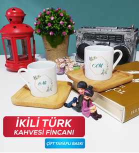 İkili Çiçek Tasarımlı İsme Özel Türk Kahvesi Fincanı Ahşap Altlıklı