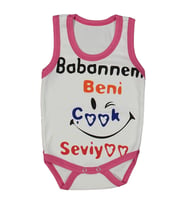 Kız Bebek Beyaz Fuşya Biyeli Babaannem Beni Seviyor Yazılı Askılı Zıbın