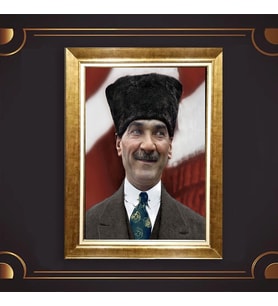 Altın Varaklı Çerçeveli Paspartulu Atatürk Tablo DC0618 (Gold)
