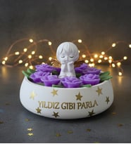 Mor Çiçekler Arasında Melek-Yıldız Gibi Parla- El Yapımı Kokulu Mum-ANNEYE-SEVGİLİYE-ARKADAŞA-KADINA