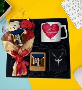 Kişiye Özel Premium Fotoğraflı Ayıcık Buketi Resimli Çay Ve Nescafe Fincanı Gümüş Kaplama Melek Kolye Ahşap Masaüstü Çerçeve
