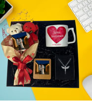 Kişiye Özel Premium Fotoğraflı Ayıcık Buketi Resimli Çay Ve Nescafe Fincanı Gümüş Kaplama Melek Kolye Ahşap Masaüstü Çerçeve