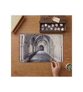 Gotik Tarzı Koridor Tasarımı 240 parça Ahşap Puzzle Ahşap Kutuda MP01490