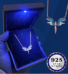 Işıklı Kutusunda 925 Ayar Zirkon Taşlı Melek Tasarımlı Gümüş Kolye Premium Tasarım