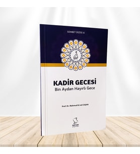 Kadir Gecesi Bin Aydan Hayırlı Gece (Orta Boy) - Prof. Dr. Mahmud Es'ad Coşan - Server Yayınları