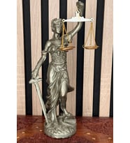 El Yapımı Adalet Heykeli 29 cm  Avukat Savcı Hakim İçin Prestijli Hukuk Hediyesi  Ofis & Adliye Deko (Bronz)