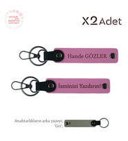 Teyzeye Romantik Sürpriz, İsim & Soyisim Kişiselleştirilmiş 2’li Anahtarlık, Pembe-Gri