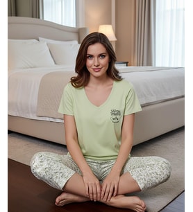 Mihra Kadın Viskon V Yaka Kısa Kol KAPRİ Likralı Pijama Takımı 40111Y - 1 Adet