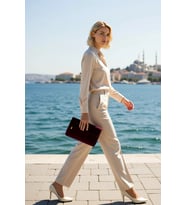 Kadın Katlanabilir Kapaklı Fermuarlı Düz Desenli Kompakt Yapılı El Çantası Clutch Modeli Aksesuar
