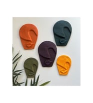 Soyut Tasarım El Yapımı Duvar Dekoru Rankli Taş Maske 5'li Set, Dekoratif Maske, 3D Duvar Heykeli (Çok Renkli)