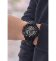 Captiva Digital 3 Atm Suya Dayanıklı Işık+Alarm+Kronometre+Takvimli Çoçuk Kol Saati CP.ML.001S1 (Siyah)