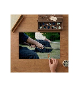 Kılınç Tutan Adamlar Tasarımı 240 parça Ahşap Puzzle Ahşap Kutuda MP00923