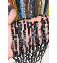 Hematit Taşı Kare Piramit Kesim Mat Siyah 6x6mm Doğal Taş Dizi