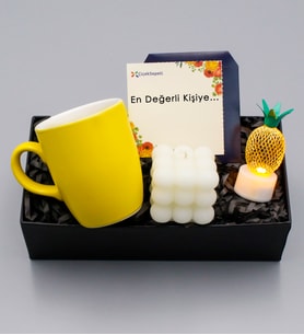 Sarı Bulut Kupa & Bubble Mum & Işıklı Ananas Biblo Hediye Seti