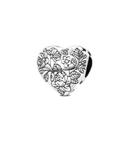 Siyah Çiçek Desenli Kalp Charm