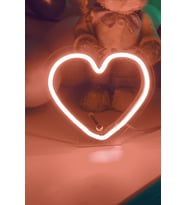 Kalp Şeklinde Neon LED Işıklı Çocuk Odası Tablosu 15x13 cm (Krem)