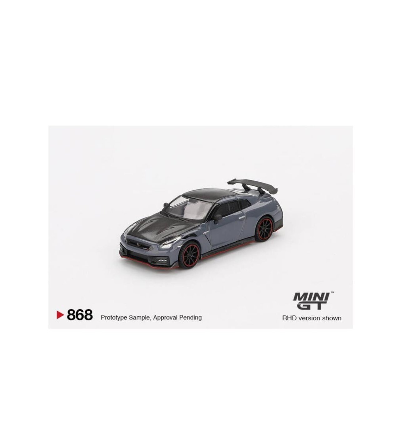 Mini GT 868 Nissan GT-R Nismo 2024 NISMO Stealth Gray 1/64 Model Araba