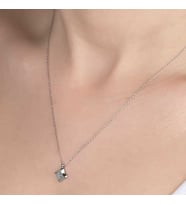Ucarticaret S-warovski Taşlı Gümüş Dörtgen Bayan Kolye