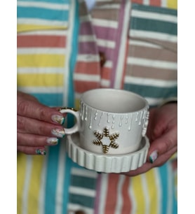 Kartenesi Altın Detaylı Mug Fincan (Krem)