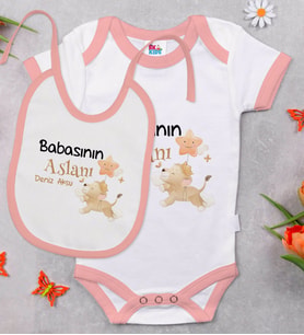 BK Kids Kişiye Özel Babasının Aslanı Tasarımlı Pembe Bebek Body Zıbın ve Mama Önlüğü Hediye Seti