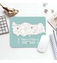 Kişiye Özel Ayrı Şehirlerde Olsak da Kalplerimiz Bir Mousepad