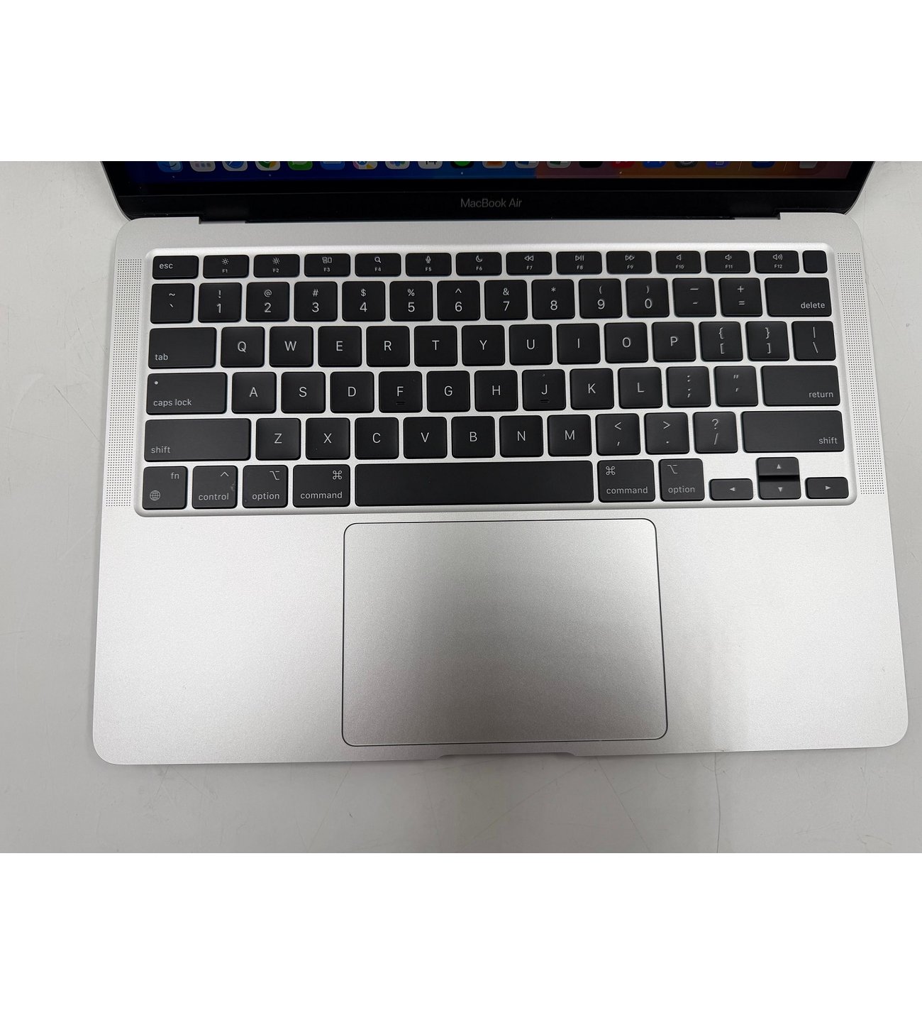 MacBook Air A2337 EMC 3598 M1 13.3