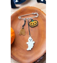 Miyuki Balkabağı Hayalet Süpürge Halloween Cadılar Bayramı İskoç İğnesi / Yaka İğnesi / Broş