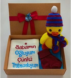Hoşgeldin Bebek,  Yenidoğan Erkek Bebek, Bordo Mavi Taraftar  Hediye Seti