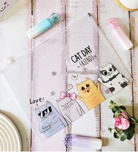 Cat Day Friends Kedi Desenli A4 Şeffaf Dosya