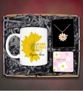 Anneler Günü Kişiye Özel Tasarım Kupa&Papatya Kolye&Cep Ayna Hediye Seti