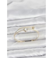 Pirinç Gold Renk Kalp Model Zirkon Taşlı Kadın Bileklik 5886