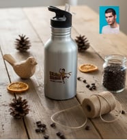 Kişiye Özel Karikatürlü Sarı Kırmızı Taraftar Pipetli Matara Gri Doğum Günü Hediyesi