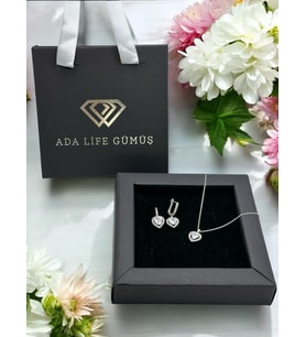 925 Ayar Gümüş Pırlanta Kalp Model Beyaz Taşlı 2 li Set Kolye Küpe (ÖZEL KUTULU)